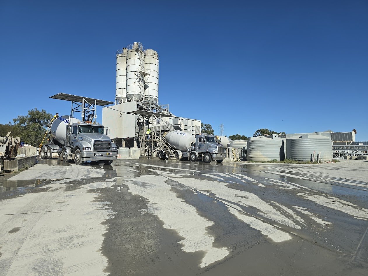Ready-mix concrete batching plant