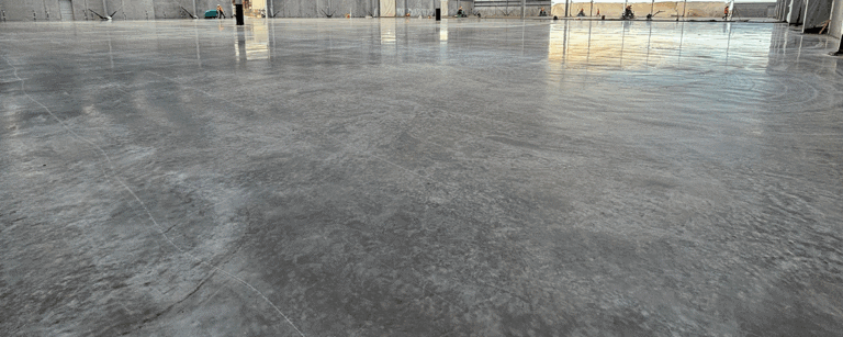 Hard trowelled highly burnished concrete floor slab